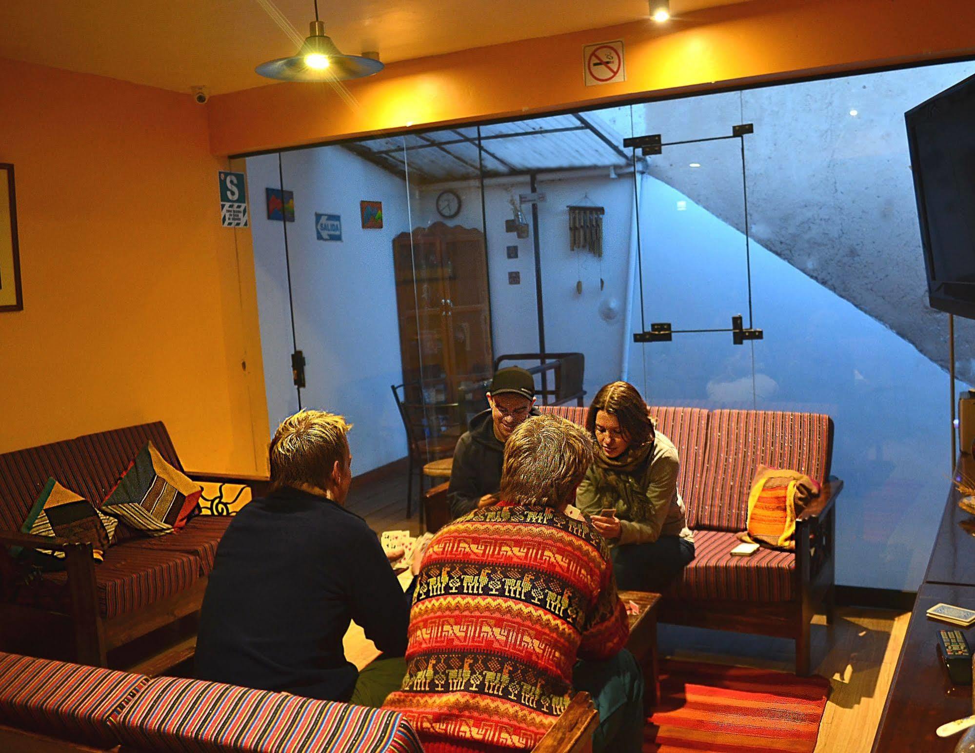 Net House Cusco Bed & Breakfast Екстериор снимка